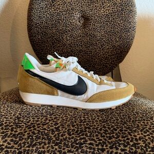 Nike(WMNS) Nike Daybreak 'Wheat”.